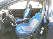 toyota avensis berlina (t25) del año 2006