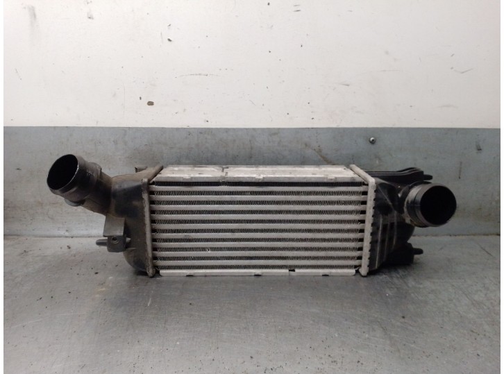 Recambio de intercooler para citroën c5 berlina 1.6 16v hdi fap referencia OEM IAM 9645682880 0384G6 VALEO