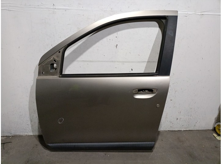Replacement front left door for Dacia Lodgy 1.5 dCi diesel FAP CAT OEM IAM reference 801019339R 801019339R