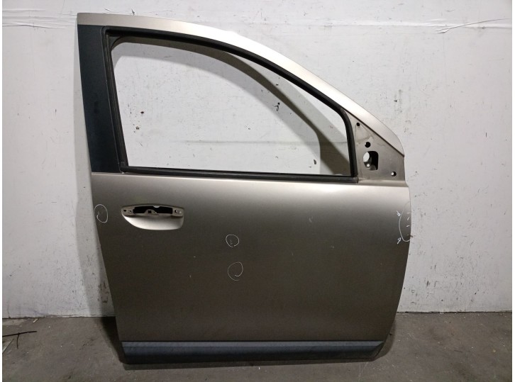 Recambio de puerta delantera derecha para dacia lodgy 1.5 dci diesel fap cat referencia OEM IAM 801008218R  801008218R
