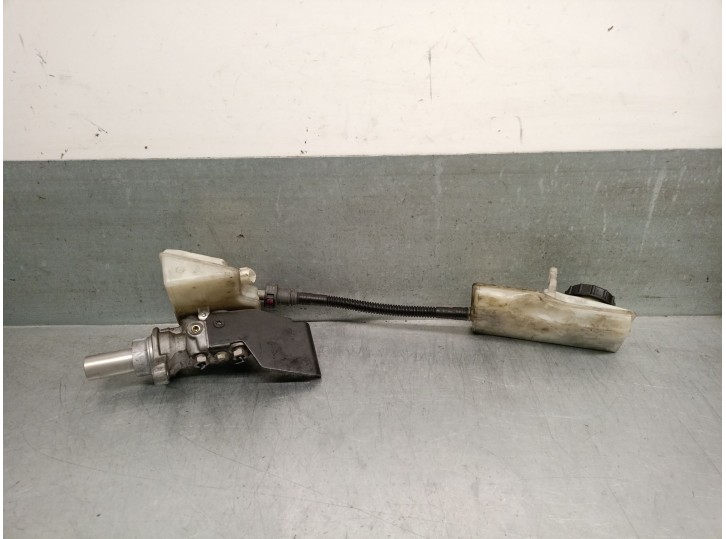 Recambio de bomba freno para ford transit connect v408 furgoneta/monovolumen 1.5 tdci referencia OEM IAM 2372573 2372573 