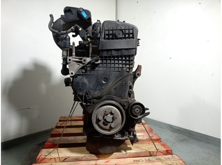 Recambio de motor completo para citroën saxo 1.4 referencia OEM IAM KFX 01359Z 10FS90
