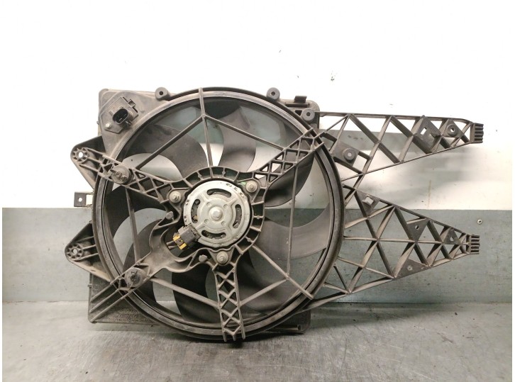 Recambio de electroventilador para fiat bravo (198) 1.4 16v cat referencia OEM IAM 882300200 51805129 DENSO
