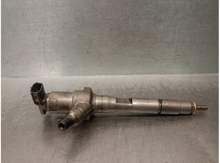 Recambio de inyector para mazda 6 hatchback (gh) 2.2 mzr-cd (gh10) referencia OEM IAM R2AA13H50 DENSO