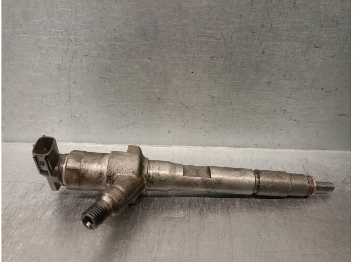 Recambio de inyector para mazda 6 hatchback (gh) 2.2 mzr-cd (gh10) referencia OEM IAM R2AA13H50 DENSO