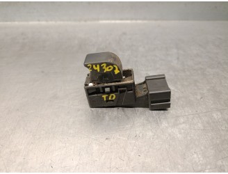 Replacement rear right window lift switch for Nissan Primera sedan (P11) 2.0 turbodiesel cat OEM IAM reference 254112F000