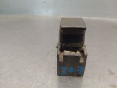 Replacement rear left window switch for Nissan Primera Saloon (P11) 2.0 Turbodiesel CAT OEM IAM reference 254112F0