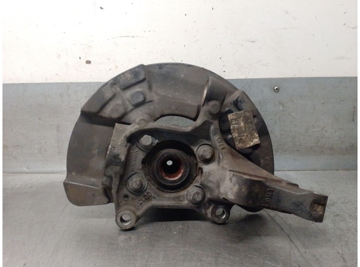 Recambio de mangueta delantera izquierda para volvo xc90 2.4 diesel cat referencia OEM IAM 30760561 30760561 