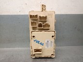 Recambio de caja reles / fusibles para toyota avensis berlina (t25) 2.2 d-4d cat referencia OEM IAM 82641CA010F 