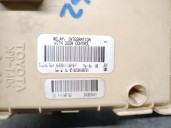 Recambio de caja reles / fusibles para toyota avensis berlina (t25) 2.2 d-4d cat referencia OEM IAM 82641CA010F 