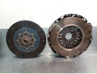 Recambio de kit embrague para citroën ds5 2.0 bluehdi 150 referencia OEM IAM 1616517180 1616517180 VALEO