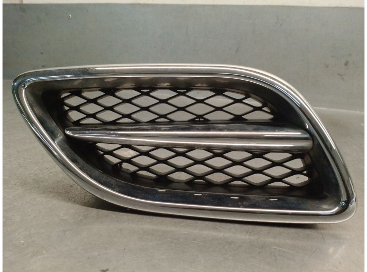 Recambio de rejilla delantera para nissan primera berlina (p11) 2.0 turbodiesel cat referencia OEM IAM 623109F525 623109F525 