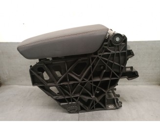 Recambio de apoyabrazos central para cupra leon sp kl / cfducax0 1.5 leon sp e-hybrid200 referencia OEM IAM 5FF864207B 5FF864207