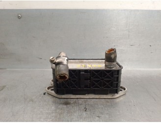 Recambio de enfriador aceite motor para volvo xc90 2.4 diesel cat referencia OEM IAM 8677973 31201912 BEHR