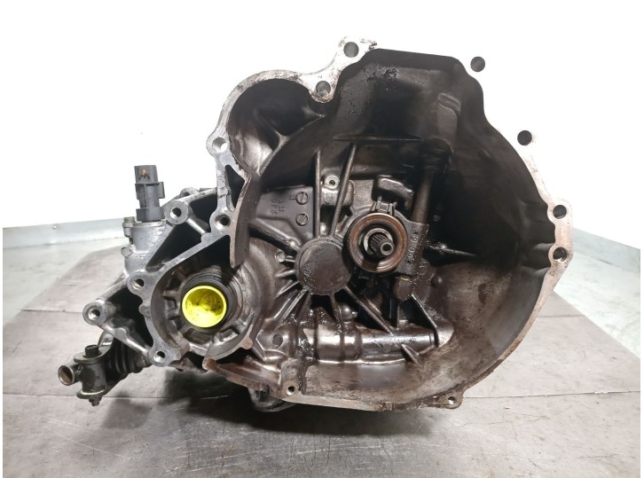 Recambio de caja cambios para nissan primera berlina (p11) 2.0 turbodiesel cat referencia OEM IAM 2J61 320102J624 2J01