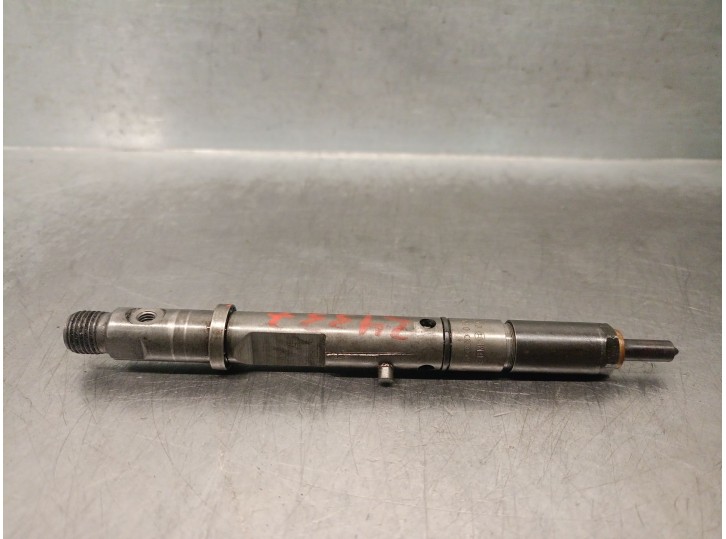 Replacement injector for Audi A6 saloon (4B2) 2.5 V6 24V TDI CAT (AYM) OEM IAM reference 059130201F 0432133795 BOSCH