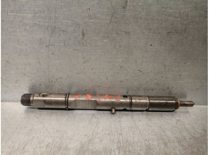 Replacement injector for Audi A6 saloon (4B2) 2.5 V6 24V TDI CAT (AYM) OEM IAM reference 059130201F 0432133795 BOSCH