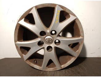 Recambio de llanta para toyota corolla verso (r1) 2.2 turbodiesel cat referencia OEM IAM 42611YY260 R1661/2JX16CHET45 