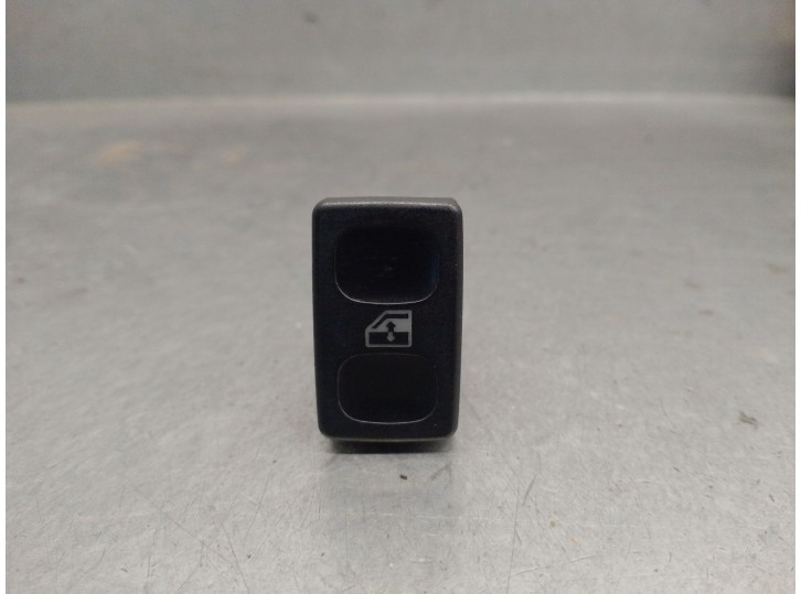 Replacement front right window lift switch for Seat Ibiza (6K) 1.9 SDi OEM IAM reference 6K0959855A 6K0959855A 