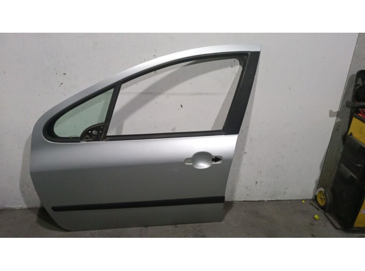 Recambio de puerta delantera izquierda para peugeot 307 (s1) 2.0 hdi cat referencia OEM IAM 9002S6  9002S6