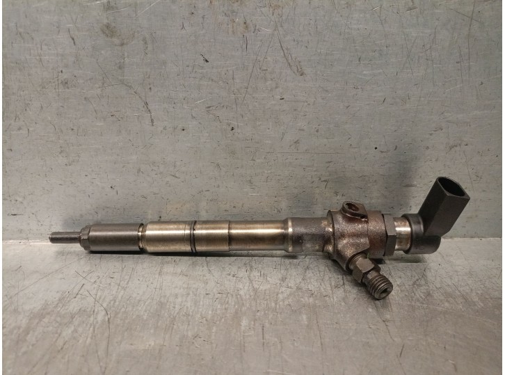 Recambio de inyector para seat ibiza iv sc (6j1, 6p5) 1.6 tdi referencia OEM IAM 03L130277B  CONTINENTAL