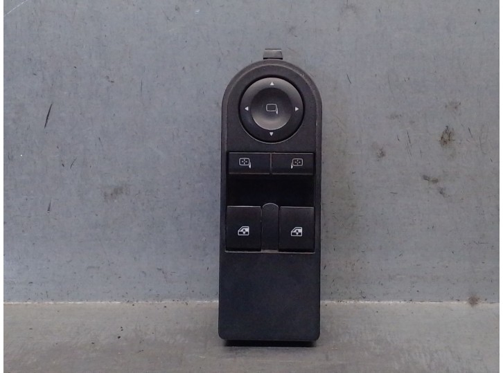 Recambio de mando elevalunas delantero izquierdo para opel zafira b 1.9 cdti referencia OEM IAM 13228706 6240381 