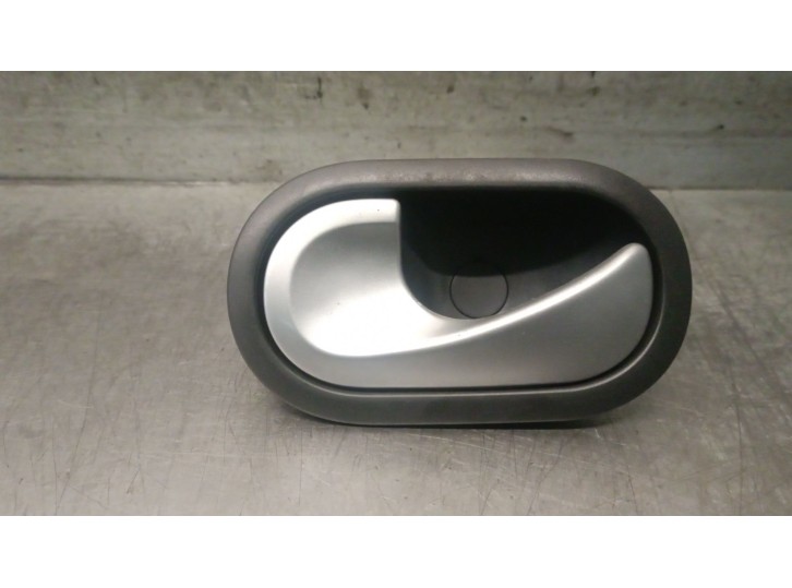 Recambio de maneta interior delantera izquierda para renault modus 1.4 16v referencia OEM IAM 8200310579 8200310579 310579