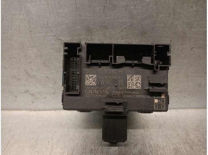 Recambio de modulo confort para seat leon (kl1) 1.0 tsi referencia OEM IAM 5Q4959592H A2C7749690300 CONTINENTAL