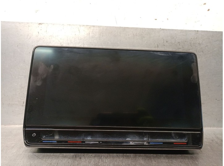 Replacement multifunction display for Seat Leon (KL1) 1.0 TSI OEM IAM reference 5FA919605 5FA919605 A2C16877803 VDO