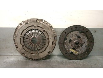 Replacement clutch kit for Seat Leon (KL1) 1.0 TSI OEM IAM reference 05C141025A 05C141015 SACHS
