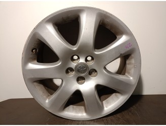 Recambio de llanta para toyota avensis wagon (t25) 2.0 turbodiesel cat referencia OEM IAM 4261105260 R17X7JJET45 