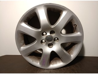 Recambio de llanta para toyota avensis wagon (t25) 2.0 turbodiesel cat referencia OEM IAM 4261105260 R17X7JJET45 