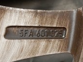 Recambio de llanta para seat leon (kl1) 1.0 tsi referencia OEM IAM 5FA601025 R167.0JX16H2ET43 