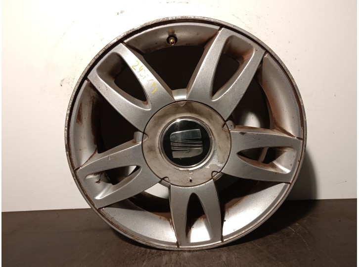 Recambio de llanta para seat leon (1m1) 1.9 tdi referencia OEM IAM 1M0601025H R156JX15H2ET38 