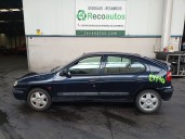 renault megane i fase 2 berlina (ba0) del año 2000