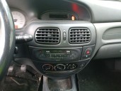renault megane i fase 2 berlina (ba0) del año 2000