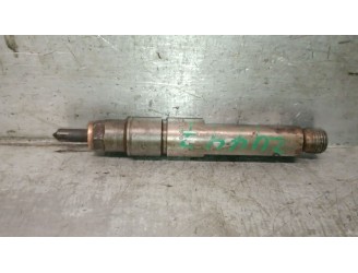 Recambio de inyector para volvo v40 familiar 1.9 diesel referencia OEM IAM 7700875036 0432193753 BOSCH