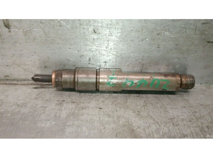 Recambio de inyector para volvo v40 familiar 1.9 diesel referencia OEM IAM 7700875036 0432193753 BOSCH