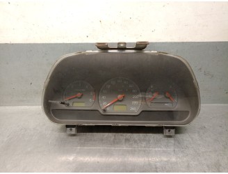 Recambio de cuadro instrumentos para volvo v40 familiar 1.9 diesel referencia OEM IAM 30857569 8251235 