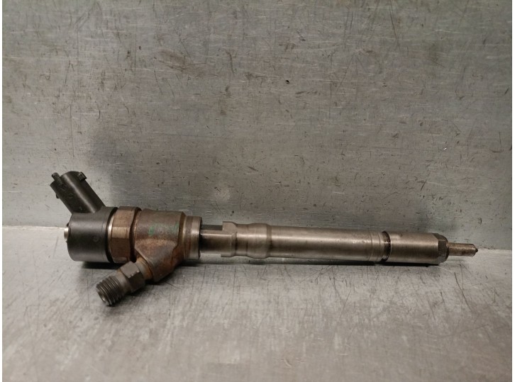 Recambio de inyector para hyundai accent (lc) 1.5 crdi cat referencia OEM IAM 3380027900  0445110126 BOSCH