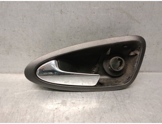 Recambio de maneta interior delantera izquierda para volvo v40 familiar 1.9 diesel referencia OEM IAM 6J0837113K 6J0837113K 