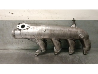 Recambio de colector admision para volvo v40 familiar 1.9 diesel referencia OEM IAM 7700111560 30883517 SMV