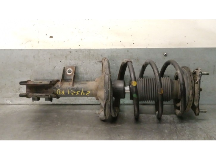 Recambio de amortiguador delantero derecho para hyundai i30 1.6 crdi cat referencia OEM IAM 546612L200 546612L200 