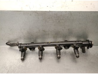 Recambio de rampa inyectora para seat arosa (6h1) 1.0 referencia OEM IAM 030133319L  0280151058 BOSCH