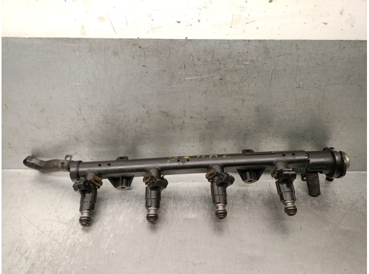 Recambio de rampa inyectora para seat arosa (6h1) 1.0 referencia OEM IAM 030133319L  0280151058 BOSCH