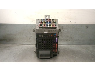 Recambio de caja reles / fusibles para renault laguna (b56) 1.9 dti diesel cat referencia OEM IAM 7700821586  