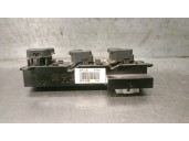 Recambio de mando elevalunas delantero izquierdo para hyundai i30 1.6 crdi cat referencia OEM IAM 935702L000 935702L000 