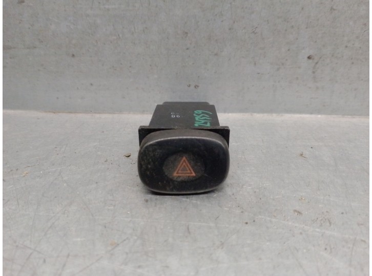 Recambio de warning para hyundai accent (x3) 1.3 cat referencia OEM IAM 9353522000 9353522000 