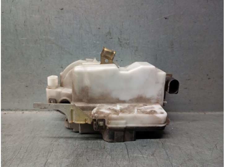 Recambio de cerradura puerta delantera derecha para seat ibiza (6k1) 1.9 sdi referencia OEM IAM 6K4837016D 6K4837016D 