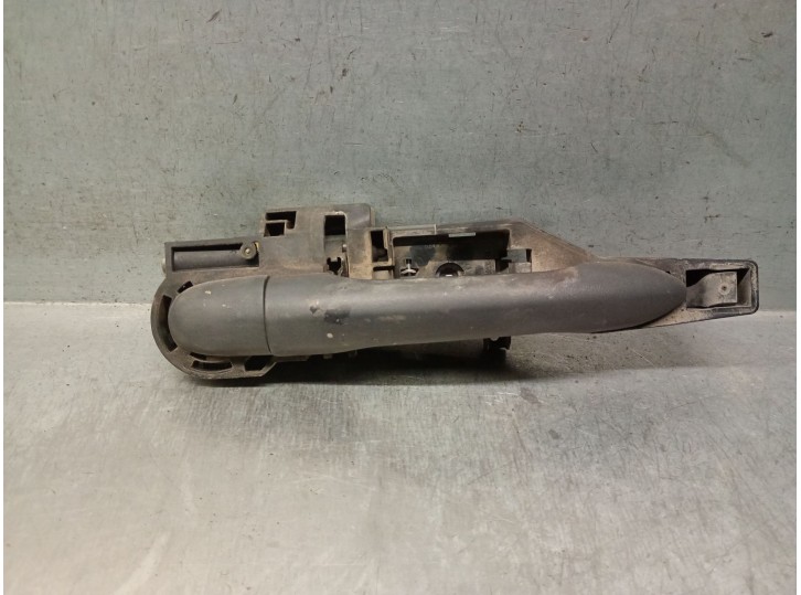 Recambio de maneta exterior trasera derecha para renault kangoo 1.5 dci diesel referencia OEM IAM 7701478188 7701478188 